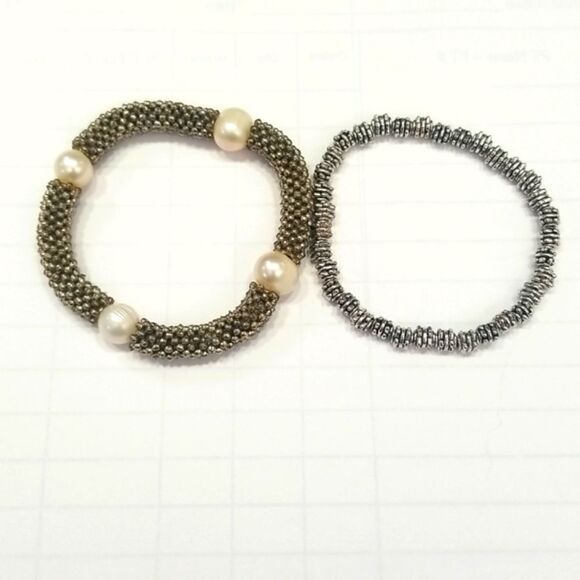 Set of two Silvertone Bracelets - Picture 2 of 4
